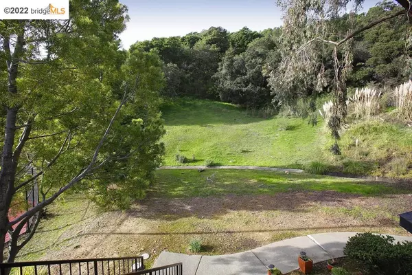 Oakland, CA 94605,505 Canyon Oaks Dr #H