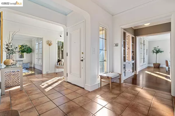 Berkeley, CA 94705,33 Eucalyptus Rd