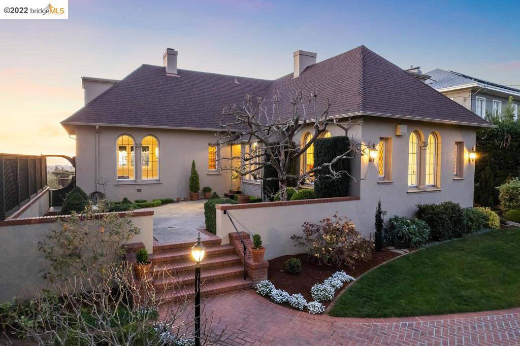33 Eucalyptus Rd, Berkeley, CA 94705