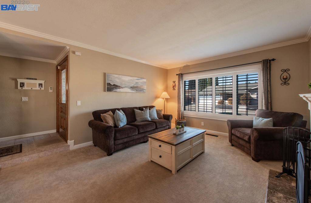 Pleasanton, CA 94588,6828 Rayland Court