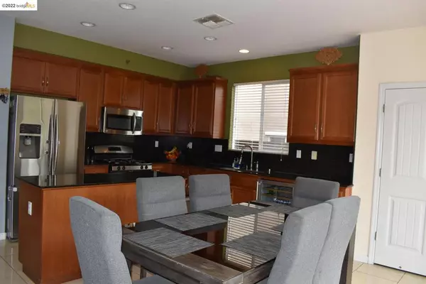 Bay Point, CA 94565,2486 Via Puerta Dr