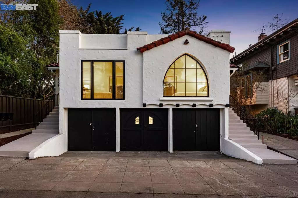 Berkeley, CA 94704,2218 carleton st