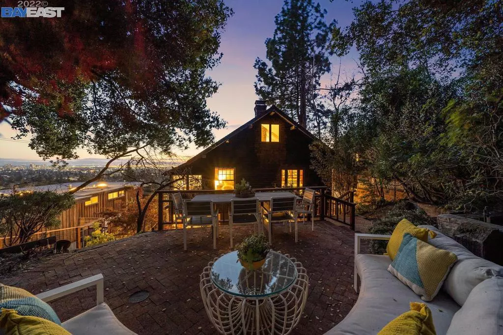 Berkeley, CA 94704,60 PANORAMIC WAY