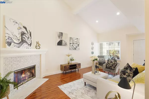 Fremont, CA 94555,34709 Woodhue Ter