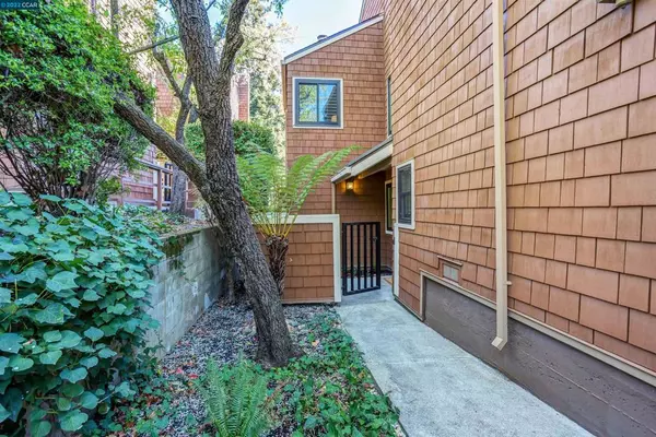 Pleasant Hill, CA 94523,2 Chorley Walk