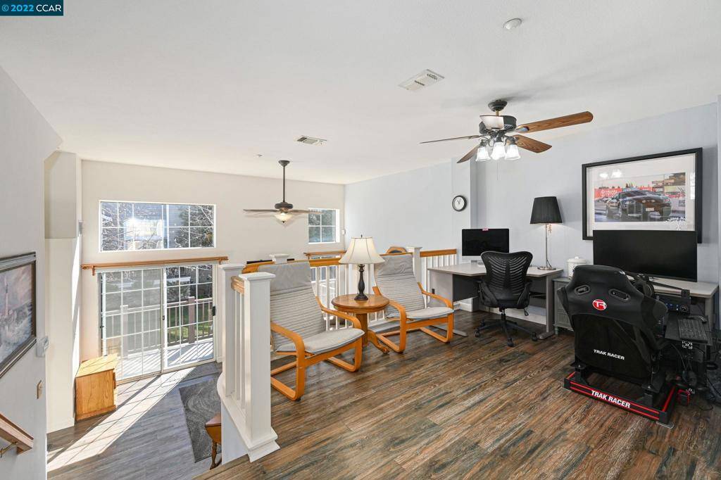 Benicia, CA 94510,202 E E St