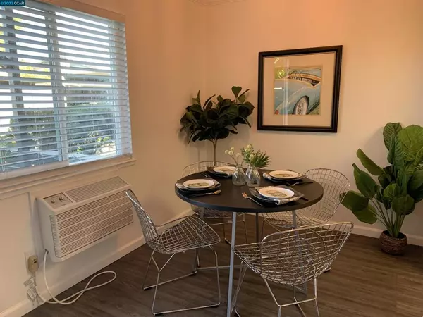 Walnut Creek, CA 94598,223 Masters Ct #1