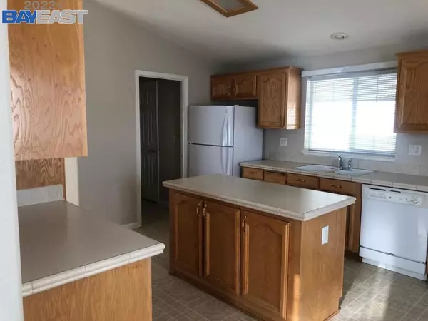 Hayward, CA 94544,1377 Chelsea Way