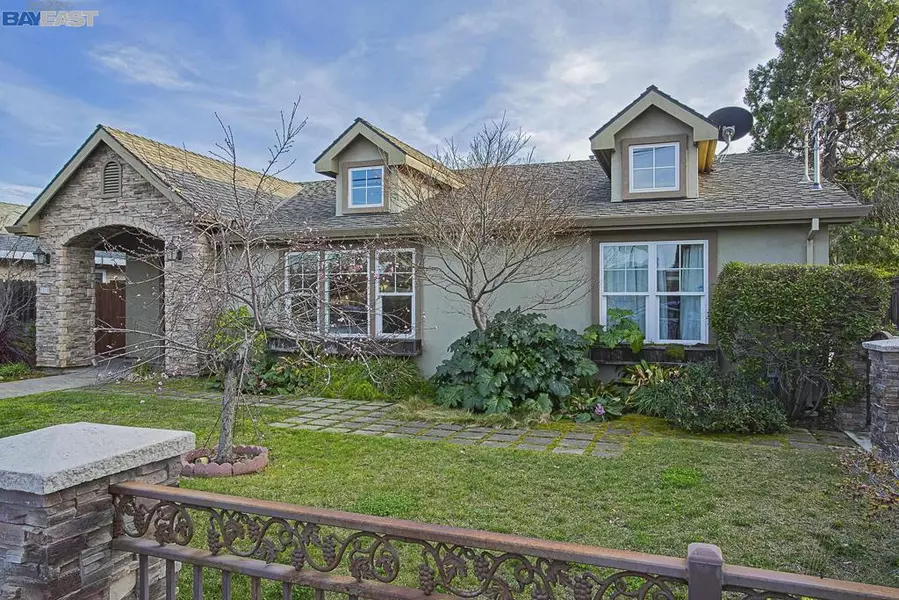 1218 Lovell Ave, Campbell, CA 95008