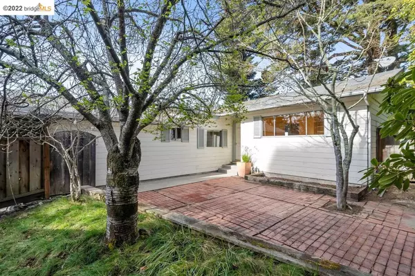 Oakland, CA 94611,6375 Castle Drive