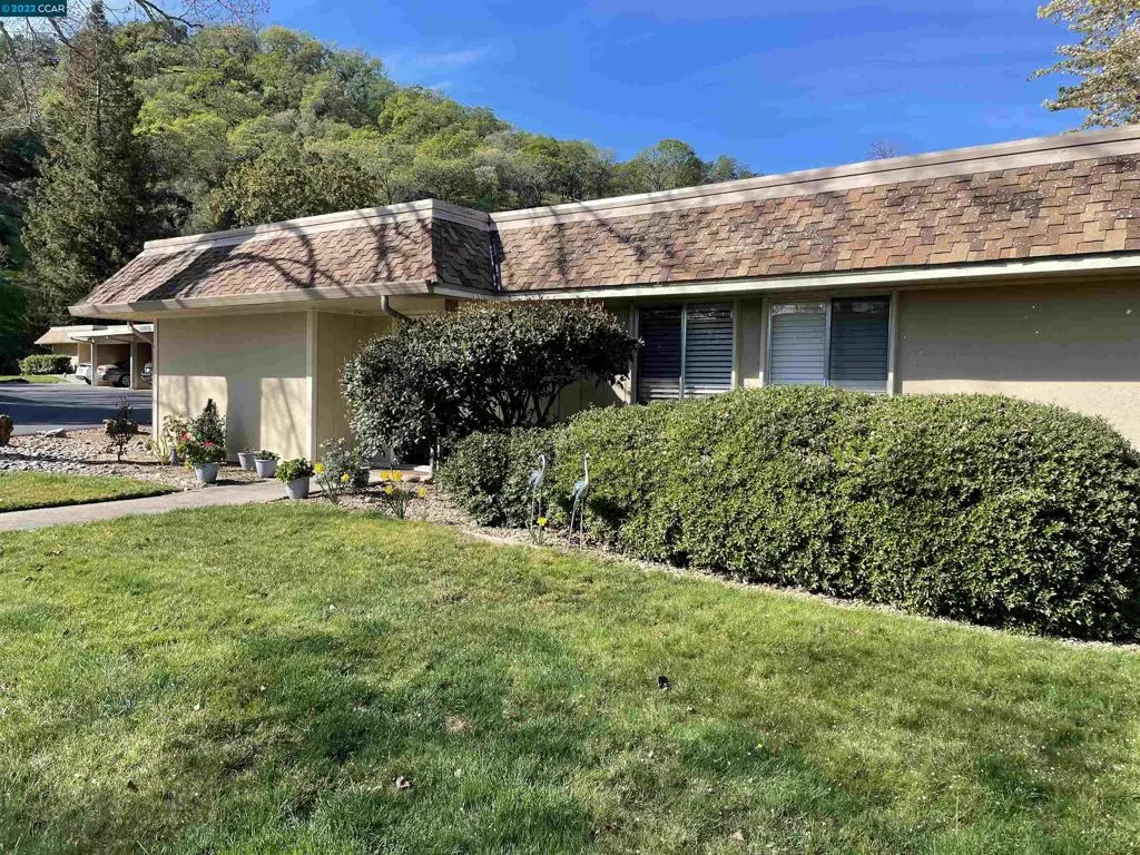 Walnut Creek, CA 94595,2137 Ptarmigan Drive #1