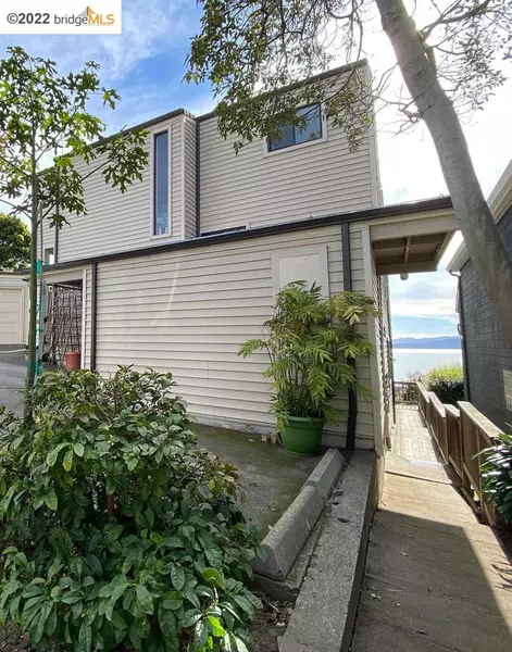 439 Golden Gate Ave, Richmond, CA 94801