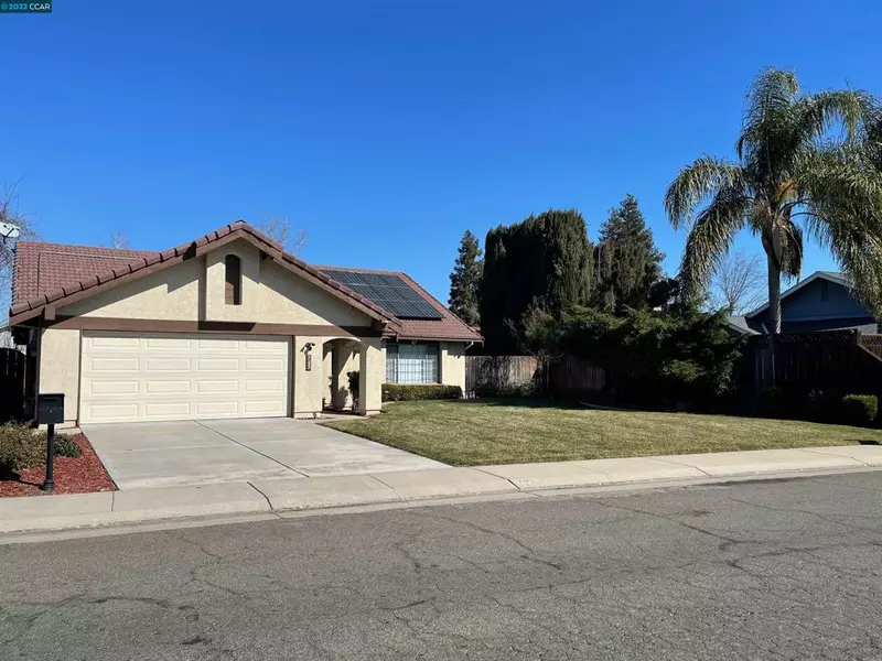 765 CENTRE COURT DR, Tracy, CA 95376-4906