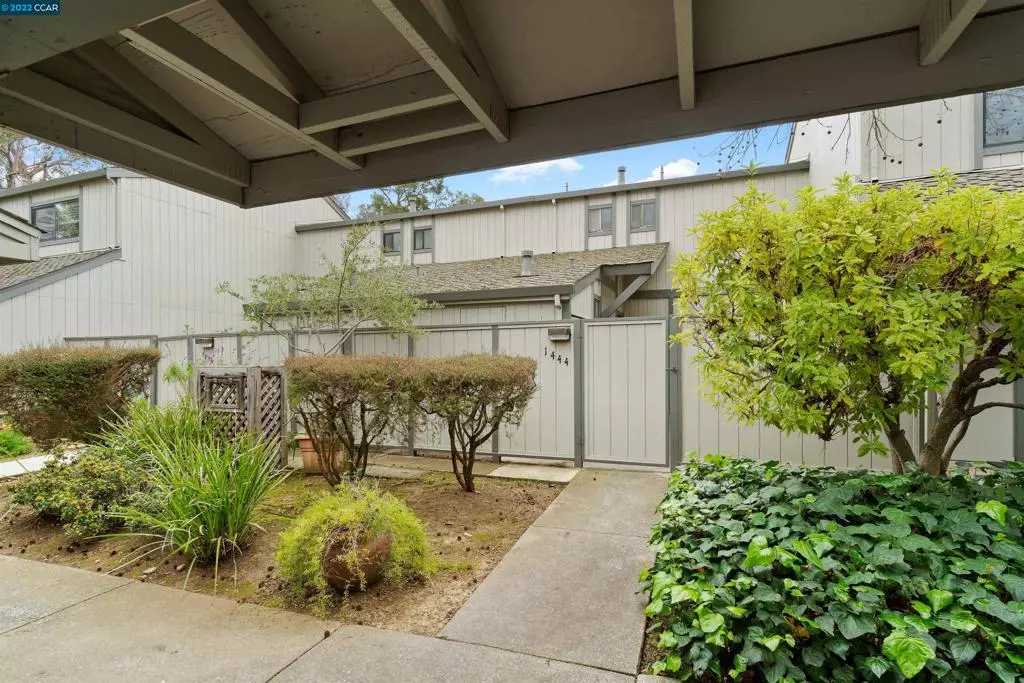 Martinez, CA 94553,1444 Ashwood Dr