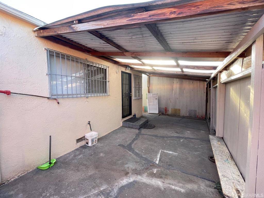 Oakland, CA 94619-1105,2871 38th Avenue
