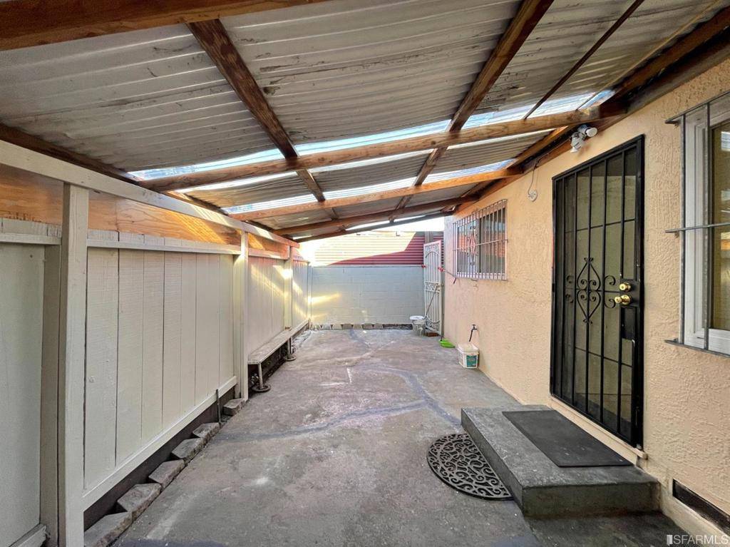 Oakland, CA 94619-1105,2871 38th Avenue