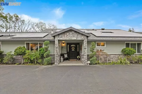 Pleasanton, CA 94566,392 Oak Ln