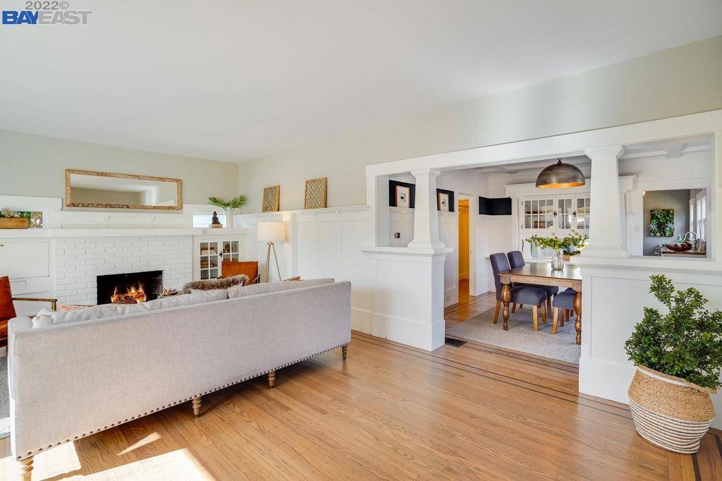 Alameda, CA 94501,2309 Clinton Avenue