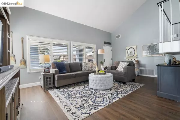 Vacaville, CA 95688,349 Timber Dr