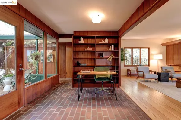 Berkeley, CA 94707,415 Boynton Ave