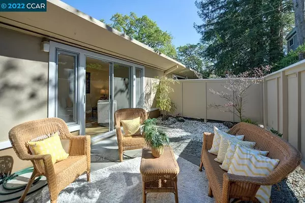 Walnut Creek, CA 94595,2216 Tice Creek Dr #3