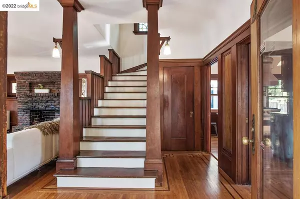 Berkeley, CA 94705,2806 Ashby Ave