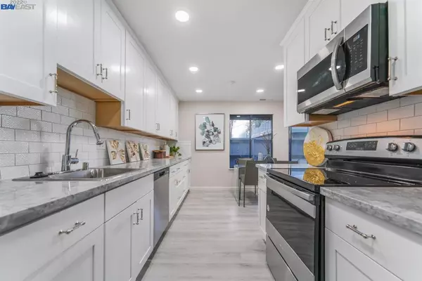 Newark, CA 94560,6286 Joaquin Murieta Ave #J