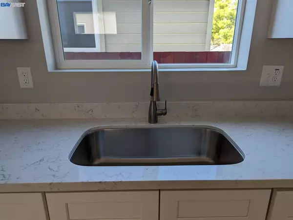 San Pablo, CA 94806,1958 Mason St