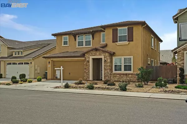 Modesto, CA 95357,2124 Splendor Way
