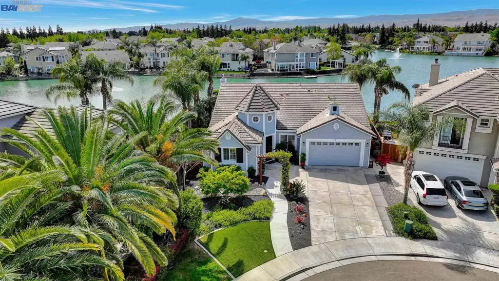 976 Harbor Ct, Tracy, CA 95304