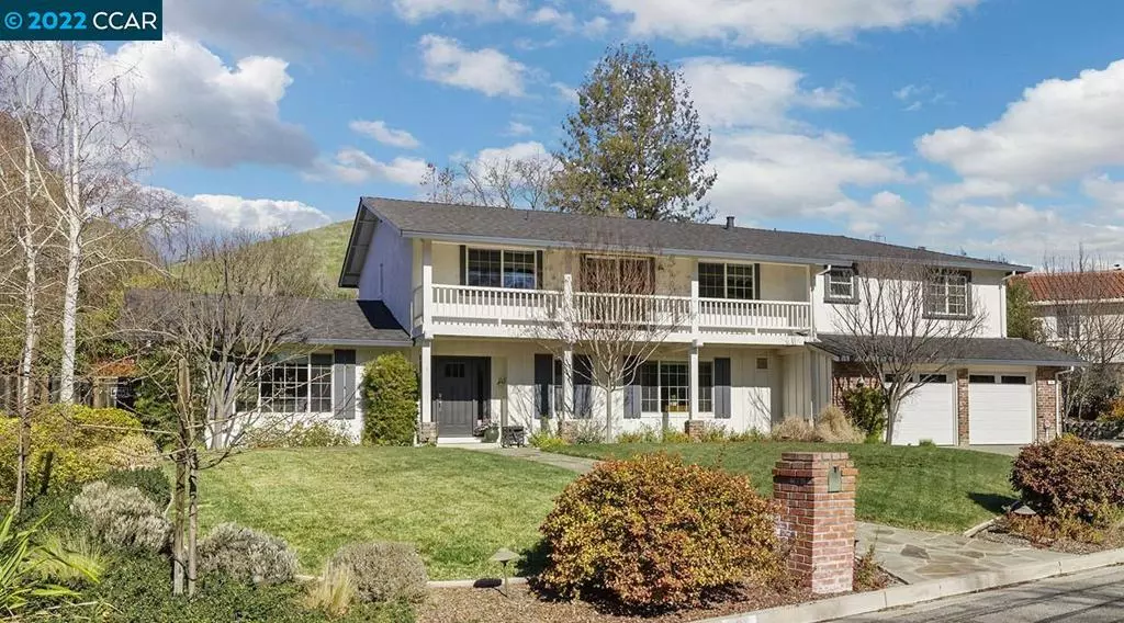 9 Tia Place, Moraga, CA 94556-2622