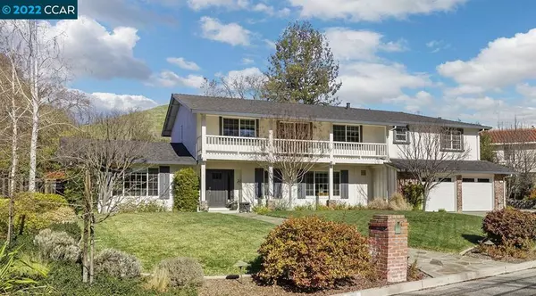 9 Tia Place, Moraga, CA 94556-2622