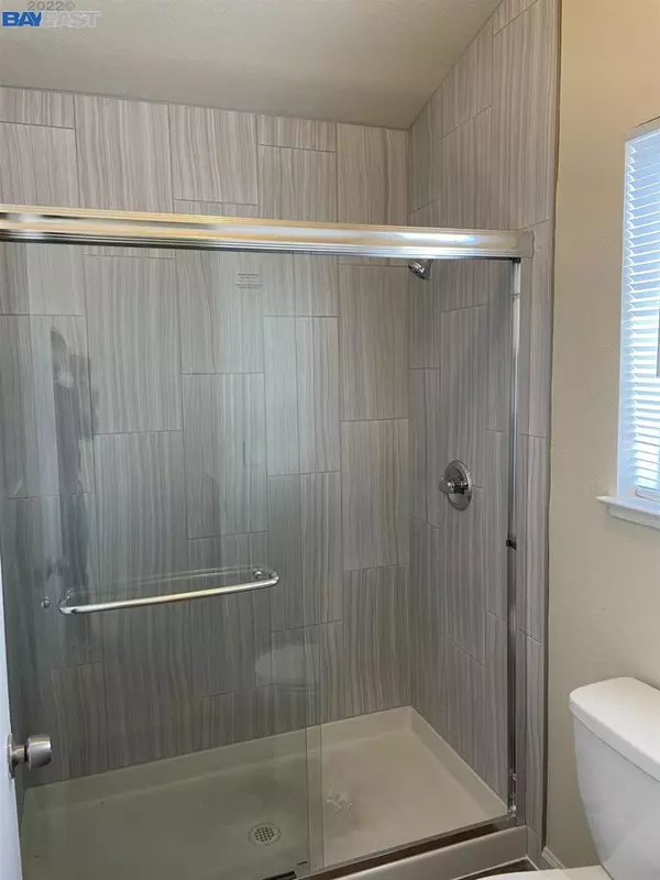 Oakley, CA 94561,817 Oakwood Way