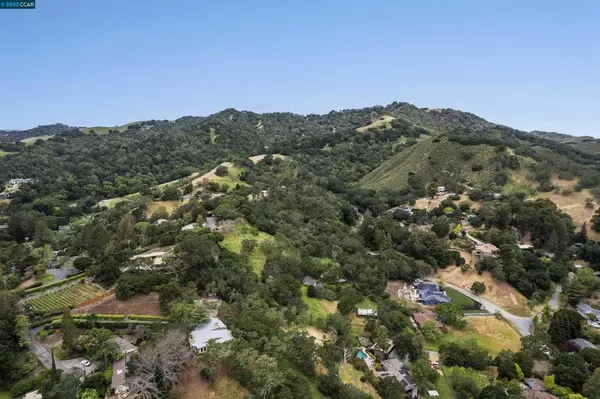 Lafayette, CA 94549-2108,3406 Shangri La Rd