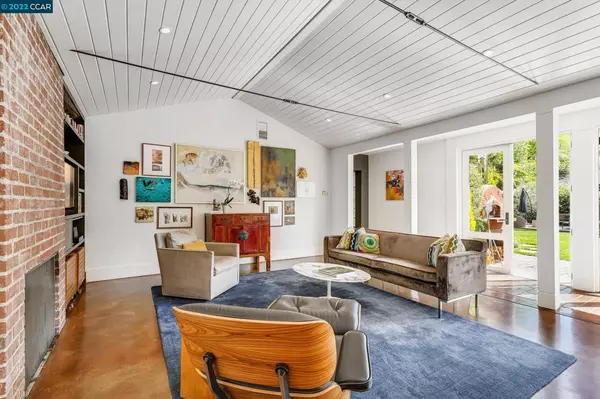 Orinda, CA 94563,38 Parklane Dr