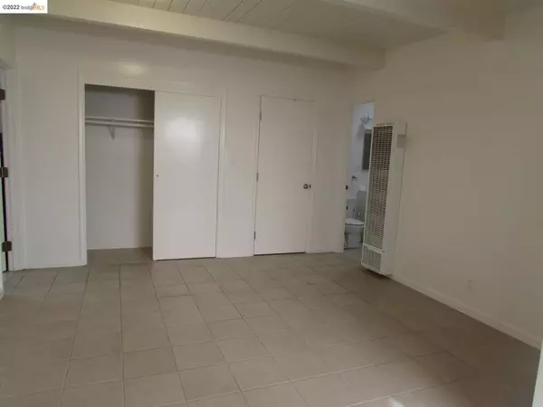 Richmond, CA 94801,561 Harbour Way