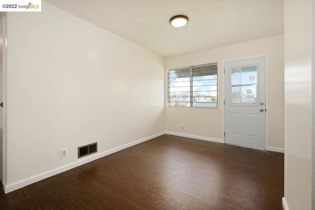 Oakland, CA 94619,3324 Octavia St