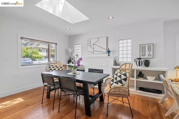 Oakland, CA 94602,2429 Damuth St