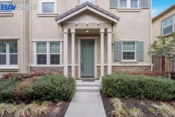 1517 Glenn St, Hayward, CA 94545