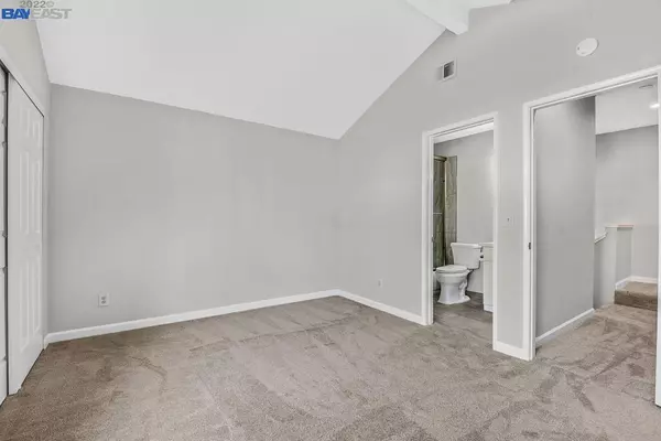 Milpitas, CA 95035,82 Washington Square Dr