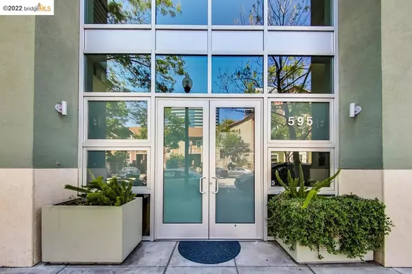 Oakland, CA 94607,585 9Th St #595