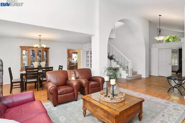 San Ramon, CA 94582,95 Lone Pine Court