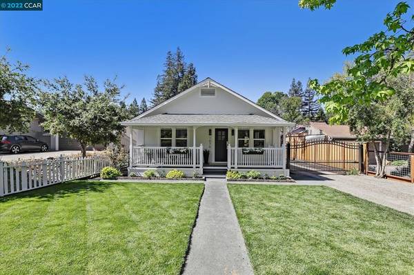 1078 Larch Ave, Moraga, CA 94556