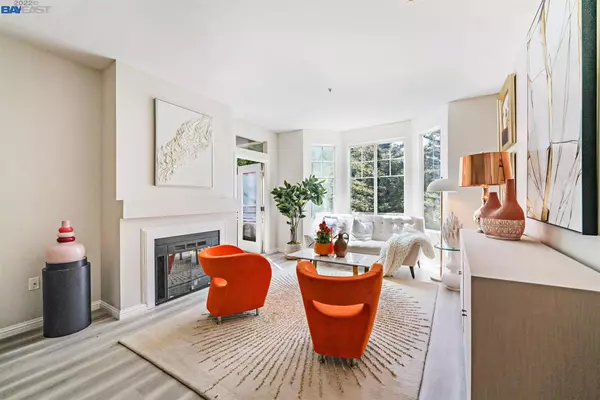 Oakland, CA 94618,320 Caldecott Ln #110