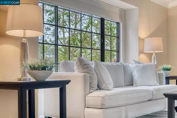 San Ramon, CA 94582,1115 Canyon Hills Rd
