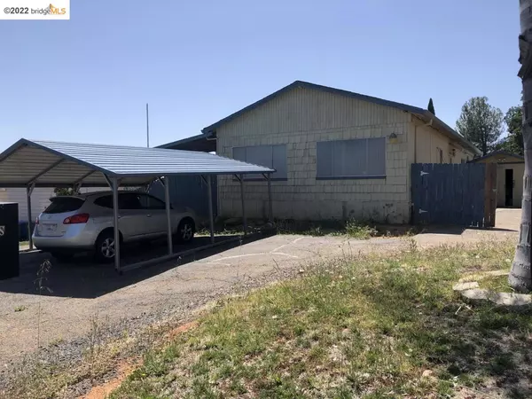 33 Montrose Dr, Oroville, CA 95966