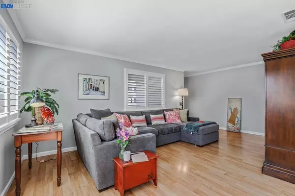 Pleasanton, CA 94588,3713 Thistle Way