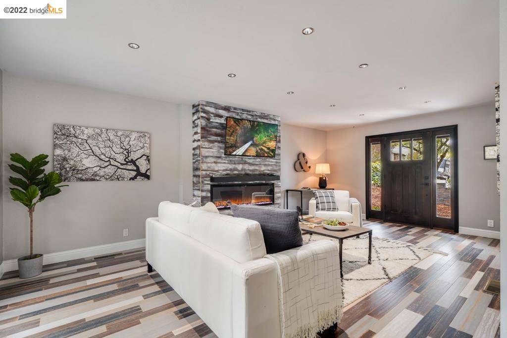 Oakland, CA 94619,5142 Parkridge Dr