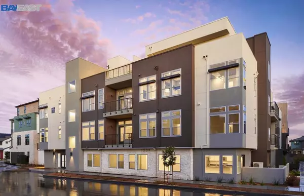 San Mateo, CA 94403,220 Waters Park Circle #101