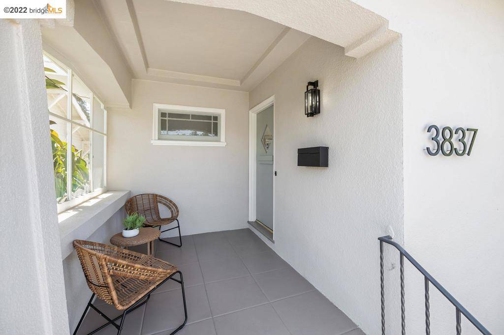 Oakland, CA 94602,3837 Brighton Ave